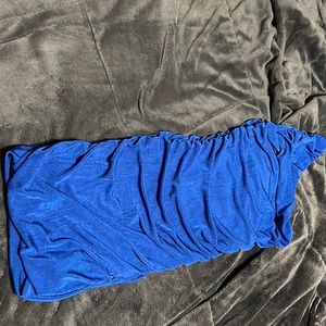 One shoulder blue ruffles dress
